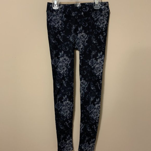 ⭐️2 /$12⭐️ - Dex Floral leggings _Small - Picture 1 of 3